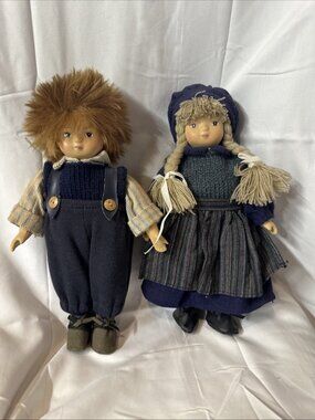 Kein Spielzeug German Dolls Set of 2 Puppen Fur 10" Tall